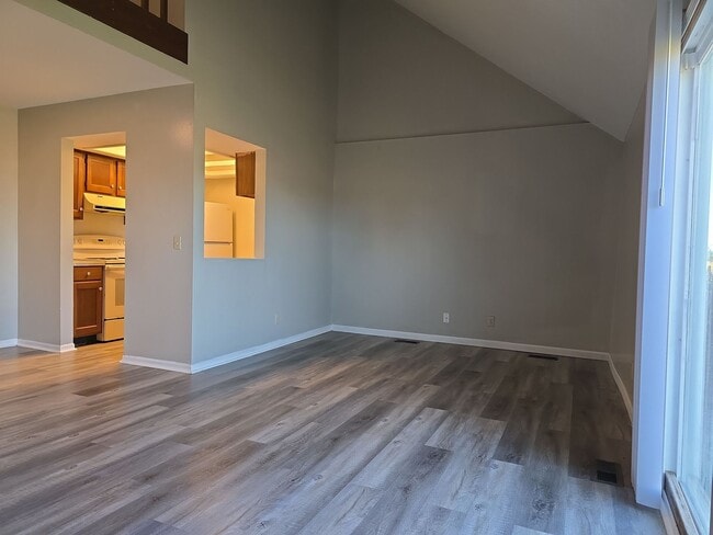 215 Lightning Hill Blvd in Lagrange, IN - Building Photo - Building Photo