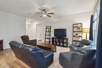 507 Agave Flats Dr in New Braunfels, TX - Building Photo - Building Photo