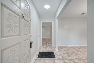 11307 Langdon Ln in Houston, TX - Foto de edificio - Building Photo