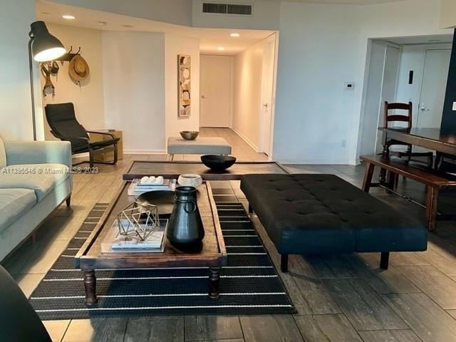 21055 Yacht Club Dr, Unit 606 in Aventura, FL - Building Photo - Building Photo