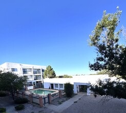 Evergreen Apartments in Santa Fe, NM - Building Photo - Building Photo