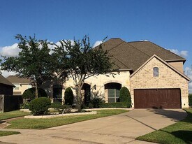 1319 Alleyan Trail in Sugar Land, TX - Building Photo