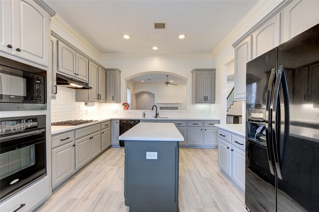 1131 Sopris Dr