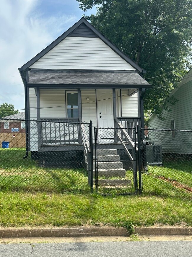 property at 124 14th St