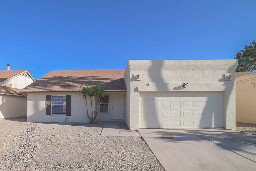 10119 W Windsor Blvd in Glendale, AZ - Foto de edificio