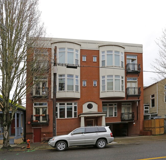 Thurman House in Portland, OR - Building Photo - Building Photo