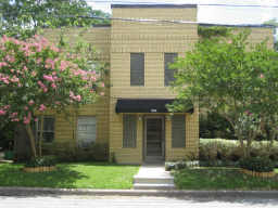 4013 Driscoll St Apartments