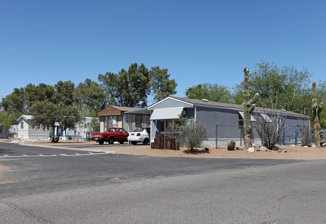 Diamond Mobile Home Park in Tucson, AZ - Foto de edificio - Building Photo