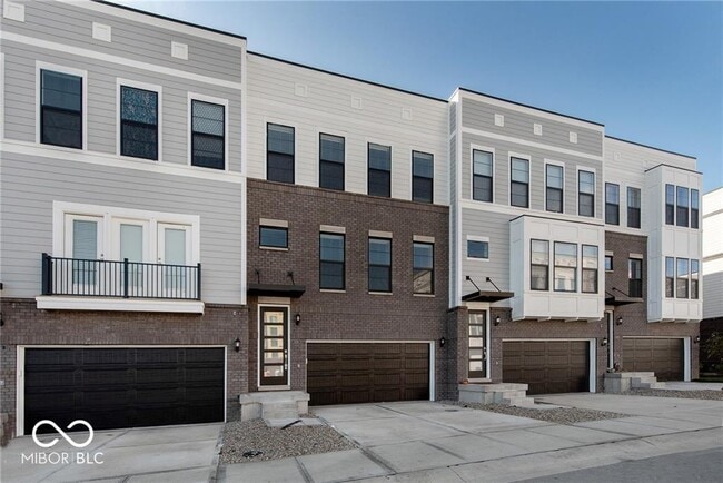 9749 Junction in Fishers, IN - Building Photo - Building Photo