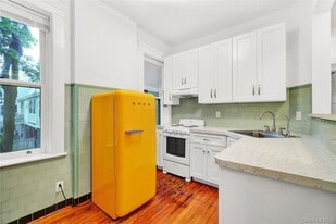 158 Dubois St in Newburgh, NY - Building Photo