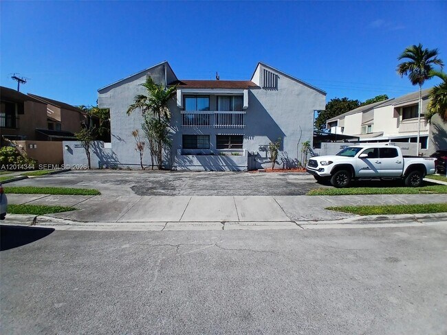 property at 15820 SW 91st Ct