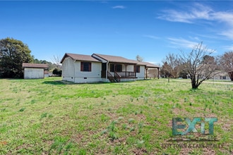 1000 Chaptico Rd in South Hill, VA - Building Photo - Building Photo