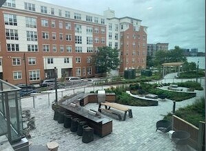 119 Sumner St, Unit #208 in Boston, MA - Building Photo - Building Photo