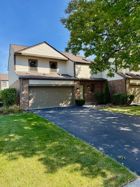 property at 7S341 Augusta Ln