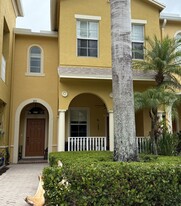 127 Seagrape Dr in Jupiter, FL - Building Photo