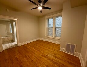 845 N Mozart St in Chicago, IL - Building Photo - Building Photo