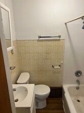 25 Carroll St, Unit 3 in Hammond, IN - Foto de edificio - Building Photo