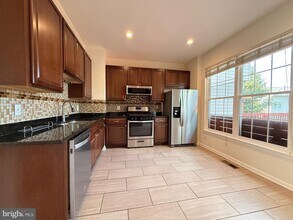 45548 Reading Terrace in Sterling, VA - Building Photo - Building Photo