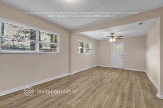 4461 Melvin Cir E in Jacksonville, FL - Building Photo - Building Photo