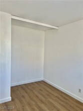 5116 Golden Ln-Unit -A in Las Vegas, NV - Building Photo - Building Photo