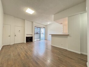 14520 Plummer St in Los Angeles, CA - Building Photo - Building Photo
