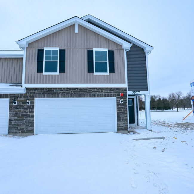 property at 3527 Richardson Cir