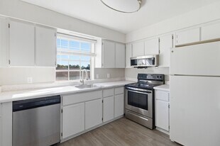 Reserve at Midtown in Tallahassee, FL - Building Photo