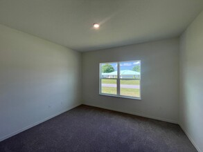 2133 SE Flanders Rd in Port St. Lucie, FL - Building Photo - Building Photo
