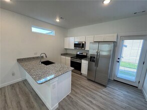 910 Massachusetts Ave in Bentonville, AR - Building Photo - Building Photo