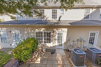 2713 Grain Mill Ln in Charlotte, NC - Building Photo - Building Photo