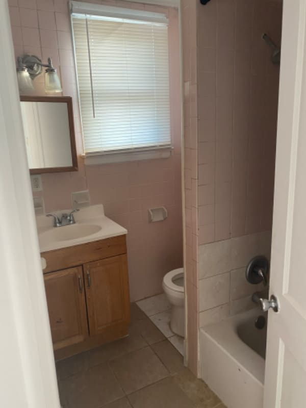 154 Watson Ave in West Orange, NJ - Building Photo - Building Photo