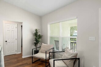 1941 Tidewater Ct in Zephyrhills, FL - Building Photo - Building Photo