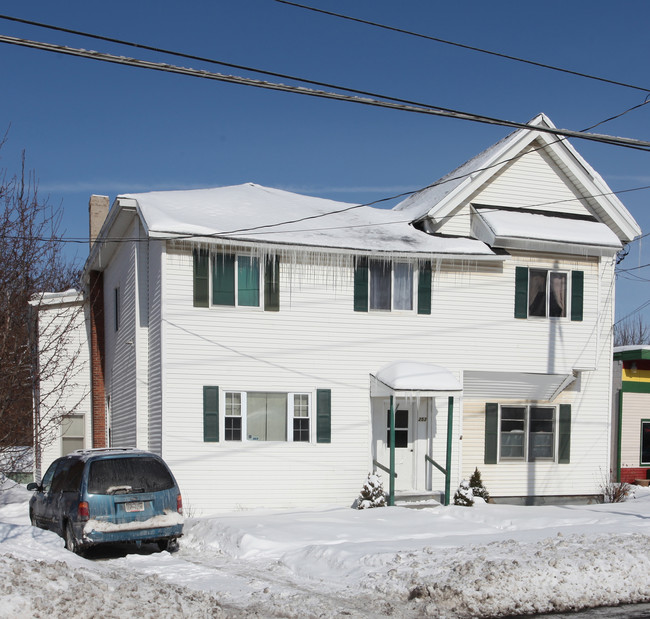 253 Genesee St in Auburn, NY - Building Photo - Building Photo