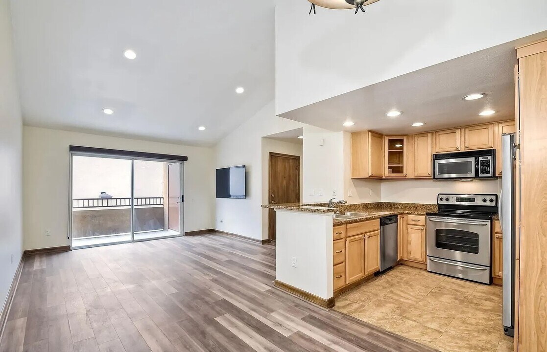 15263 Maturin Dr in San Diego, CA - Building Photo