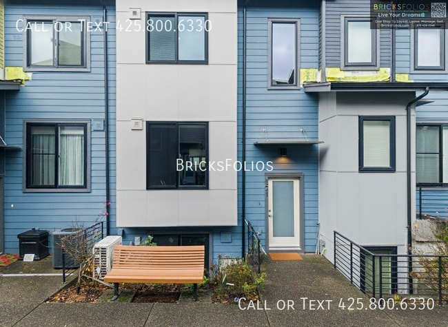 property at 521 Glacier Walk SE