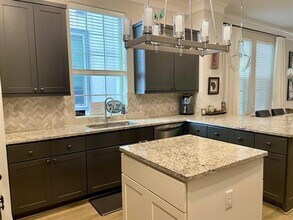 6755 Highclere Manor Ln in Houston, TX - Building Photo - Building Photo