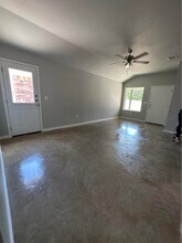 1204 N 8th St in Killeen, TX - Foto de edificio - Building Photo