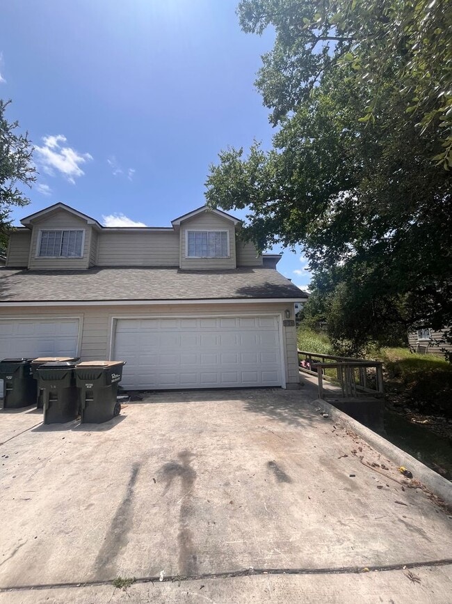 property at 933-935 Sagewood Trail