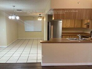 7185 118th Terrace in Largo, FL - Foto de edificio - Building Photo