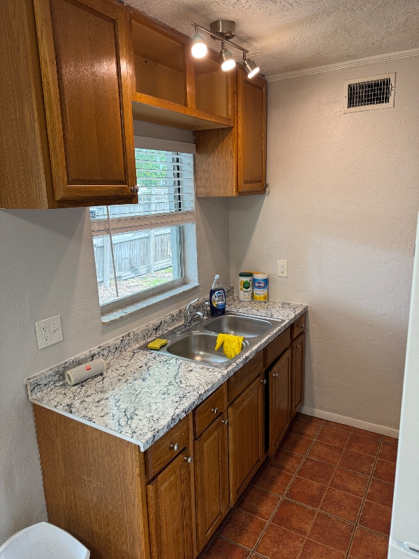 2932 N Orange Ave in Sarasota, FL - Building Photo - Building Photo