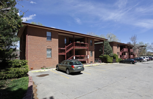 Gregory Creek Townhomes in Boulder, CO - Building Photo - Building Photo