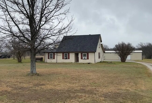 2220 N Clements St in Gainesville, TX - Building Photo - Building Photo
