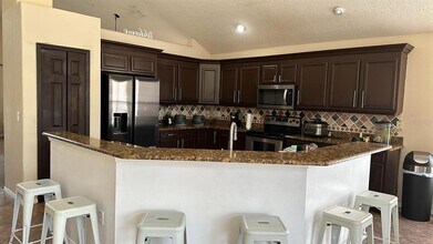 1142 Lake Biscayne Way in Orlando, FL - Building Photo - Building Photo