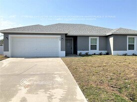 529 SW Undallo Rd in Port St. Lucie, FL - Building Photo