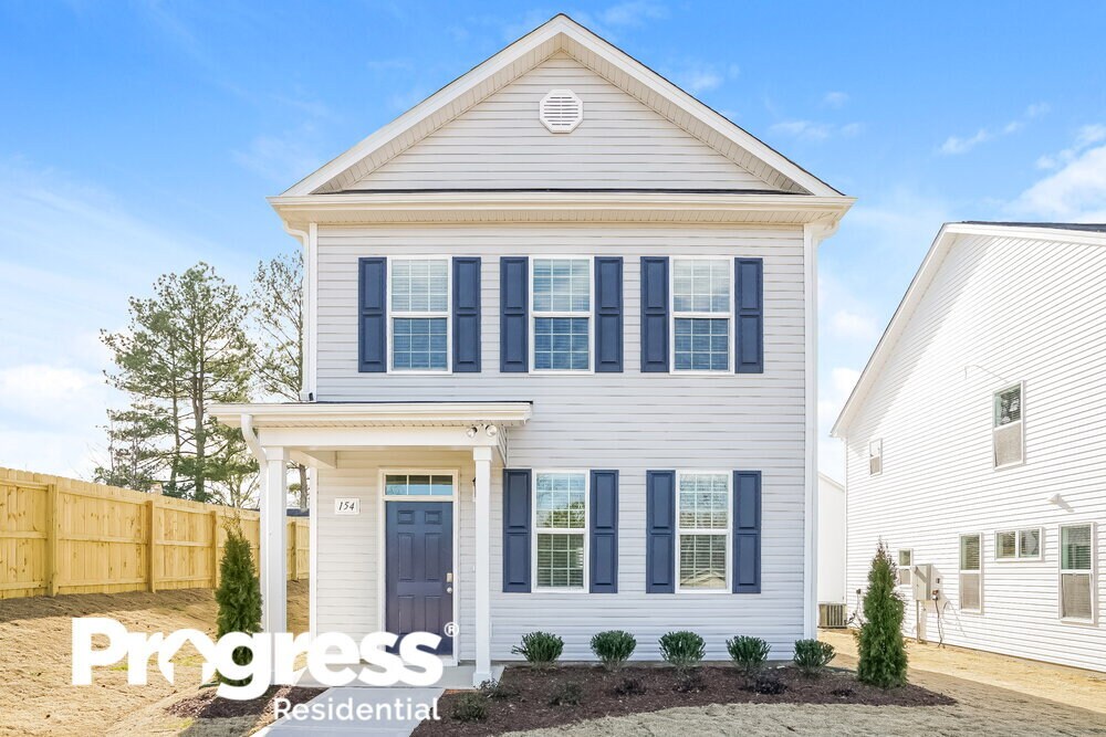 154 Rosemary St in Clayton, NC - Building Photo