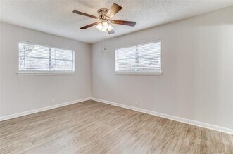 822 N Throckmorton St in Sherman, TX - Building Photo - Building Photo