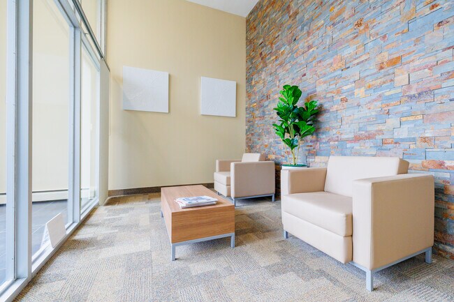 Parkdale Manor in Sarnia, ON - Building Photo - Building Photo