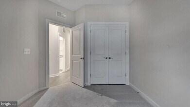 13170 Arches Rd in Herndon, VA - Building Photo - Building Photo