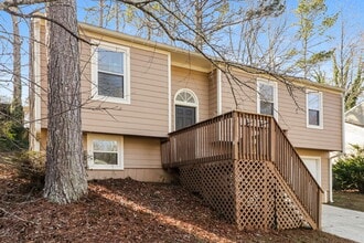 1813 Cres Hill Dr NW in Acworth, GA - Building Photo - Building Photo