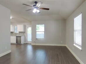 5019 Willow Point Dr in Conroe, TX - Building Photo - Building Photo